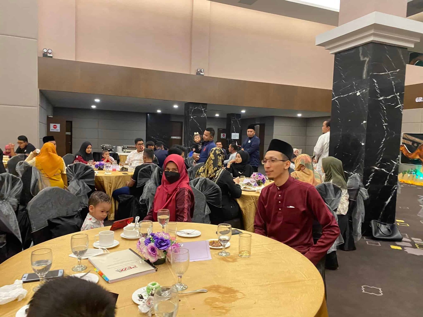 Majlis Berbuka Puasa bersama pihak Pengurusan dan Kakitangan