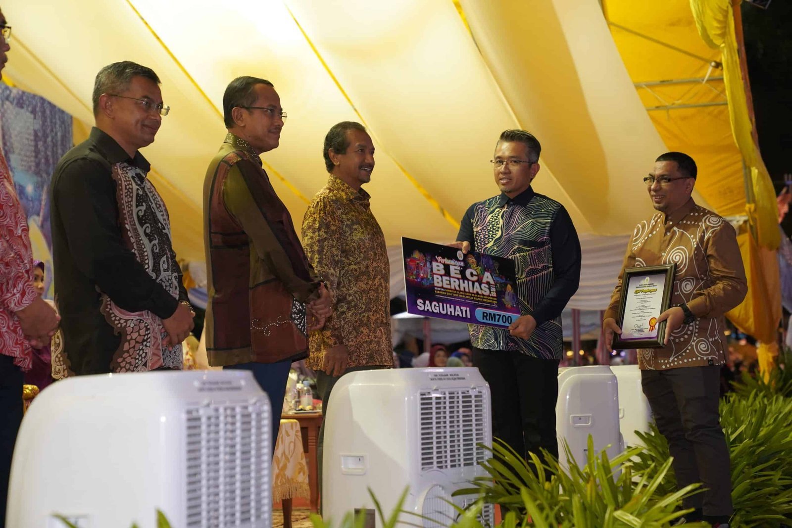 Pertandingan Kenderaan Berhias