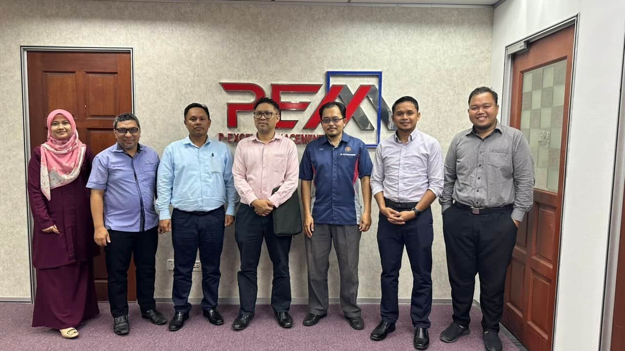 Lawatan wakil Ministry of Finance (MOF)